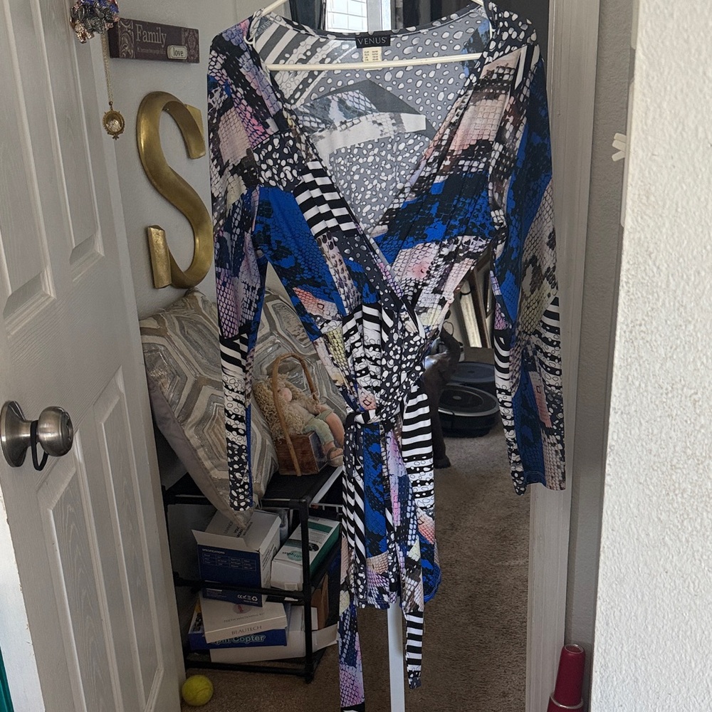 VENUS Blue & Black Abstract Wrap Blouse with Pink Accents